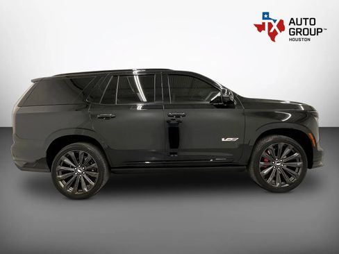 Used 2025 Cadillac Escalade V AWD/4WD image 8