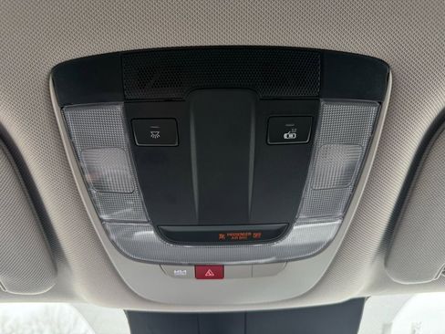 Certified 2024 Kia Sorento S image 31