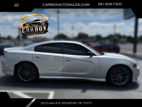 Used 2023 Dodge Charger GT w/ Performance Handling Group RWD image 6