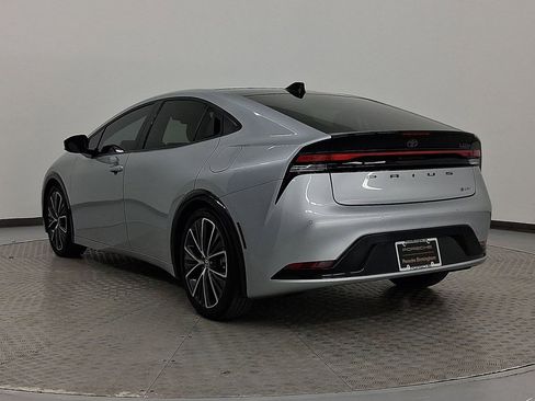 Used 2023 Toyota Prius Limited image 3