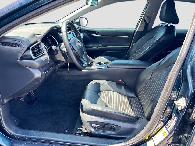 Used 2020 Toyota Camry SE FWD image 23