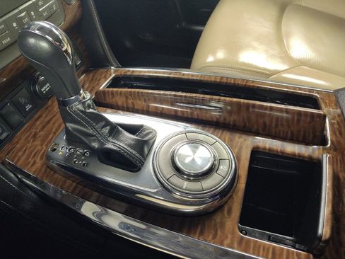 Used 2018 Nissan Armada SL w/ Premium Package image 26