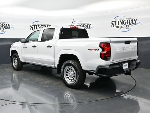 Used 2023 Chevrolet Colorado W/T AWD/4WD image 6