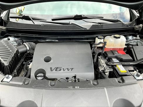Used 2023 Chevrolet Traverse LT w/ LPO, Floor Liner Package AWD/4WD image 33
