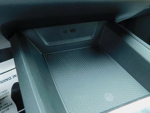 New 2026 Chevrolet Equinox ACTIV w/ Safety and Technology Package image 32