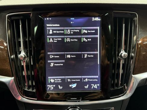 Used 2017 Volvo S90 T6 Momentum w/ Vision Package AWD/4WD image 22