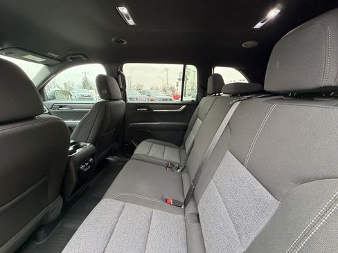 New 2026 GMC Acadia Elevation w/ LPO, Floor Liner Package AWD/4WD image 5