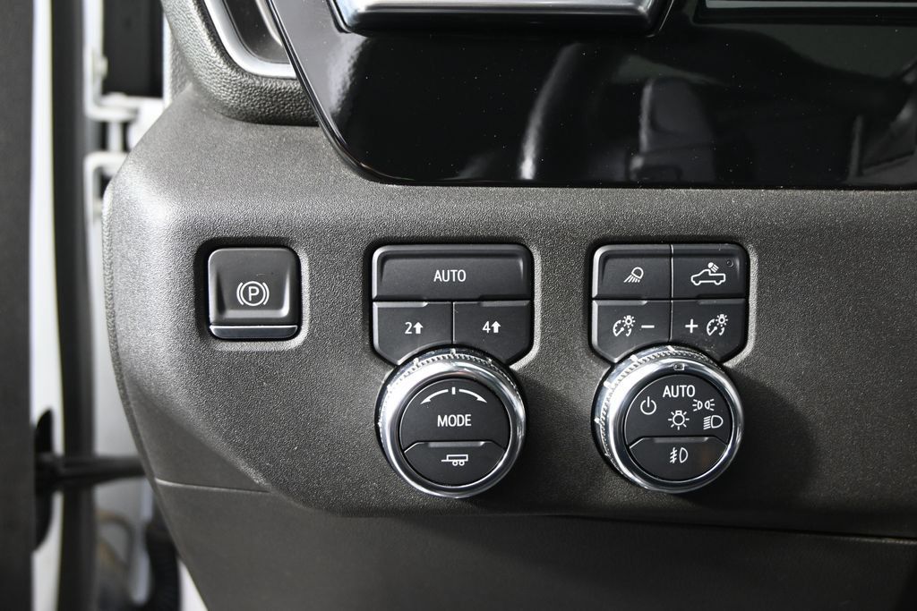 Used 2022 GMC Sierra 1500 SLT w/ SLT Convenience Package AWD/4WD image 23