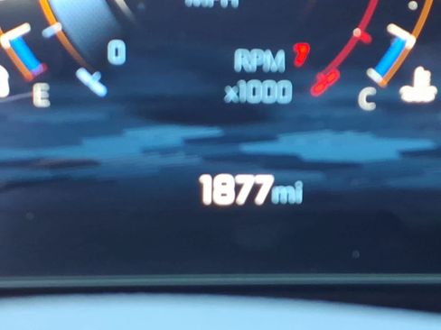 Used 2025 Chevrolet Equinox ACTIV w/ Safety and Technology Package AWD/4WD image 12