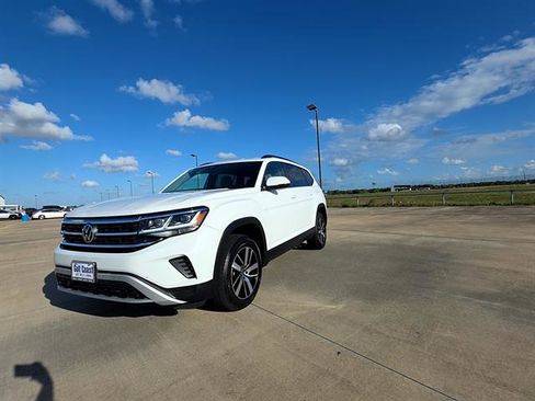 Used 2022 Volkswagen Atlas SE image 1