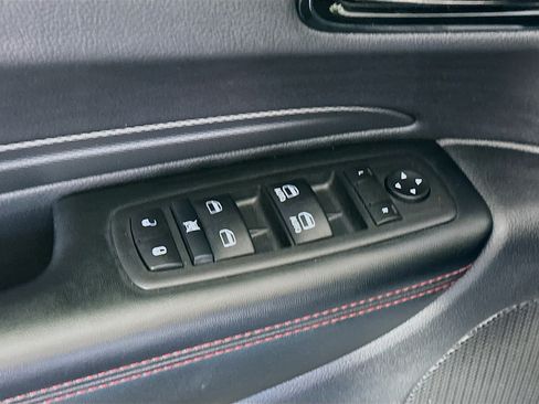 Used 2025 Dodge Durango GT AWD/4WD image 15