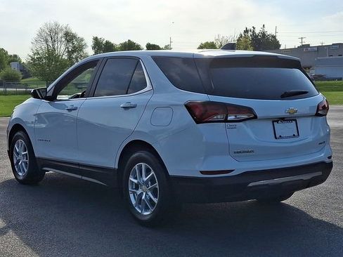 Used 2024 Chevrolet Equinox LT AWD/4WD image 7