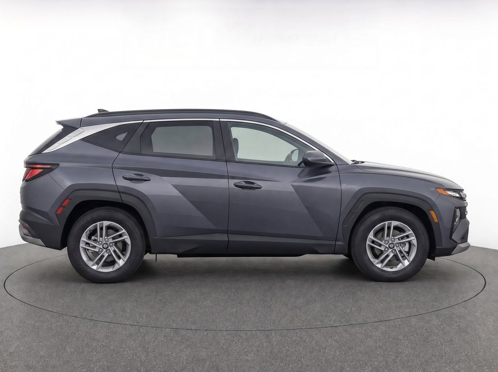 New 2026 Hyundai Tucson SE FWD image 8
