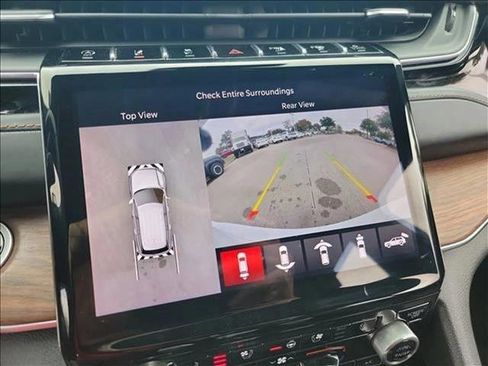 Used 2023 Jeep Grand Cherokee L Summit w/ Advanced Protech Group IV image 12