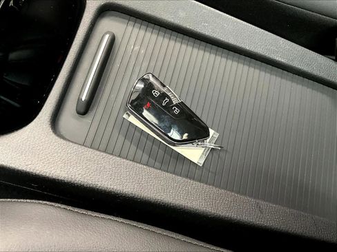 Used 2022 Volkswagen ID.4 Pro S w/ Gradient Package image 13