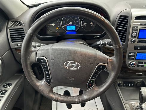 Used 2012 Hyundai Santa Fe Limited image 25