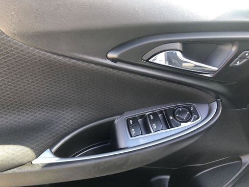 Used 2023 Chevrolet Malibu LT image 19