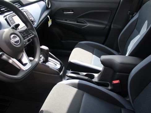 New 2025 Nissan Versa SV w/ Trunk Package image 8