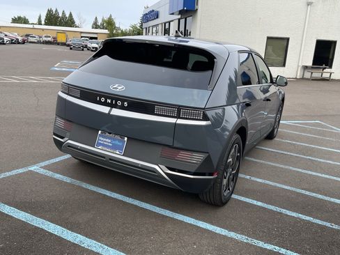Certified 2024 Hyundai Ioniq 5 SEL RWD image 5