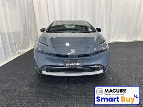 Used 2023 Toyota Prius XLE image 25