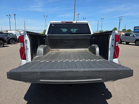 Used 2025 Chevrolet Silverado 1500 LT AWD/4WD image 13