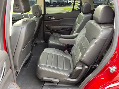 Used 2023 GMC Acadia Denali w/ Denali Ultimate Package image 9