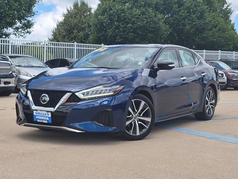 Used 2019 Nissan Maxima 3.5 SL w/ Floor Mat Group FWD image 2