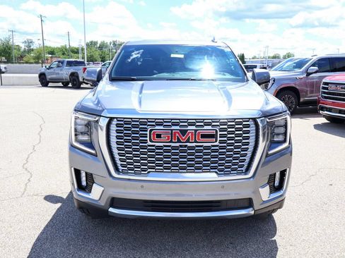 Used 2022 GMC Yukon Denali AWD/4WD image 32