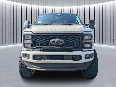 New 2026 Ford F250 Lariat w/ Black Appearance Package AWD/4WD image 10