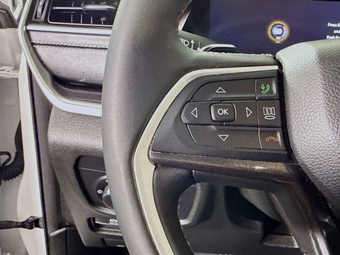 Used 2023 Jeep Grand Cherokee Altitude image 21