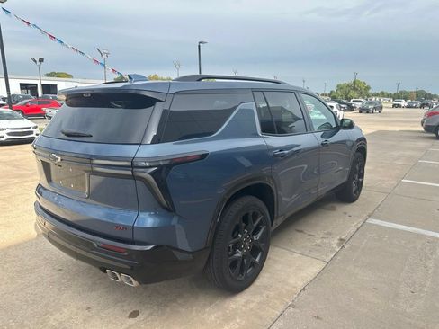 Used 2026 Chevrolet Traverse RS w/ LPO, Floor Liner Package FWD image 33