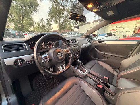 Used 2014 Volkswagen Jetta GLI Autobahn FWD image 7