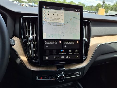 New 2026 Volvo XC60 B5 Core w/ Protection Package Premier image 15