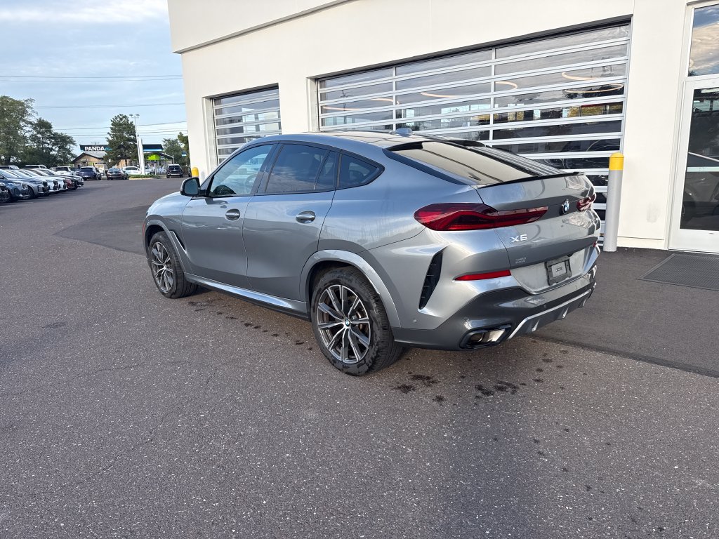 Used 2024 BMW X6 xDrive40i w/ Premium Package AWD/4WD image 3