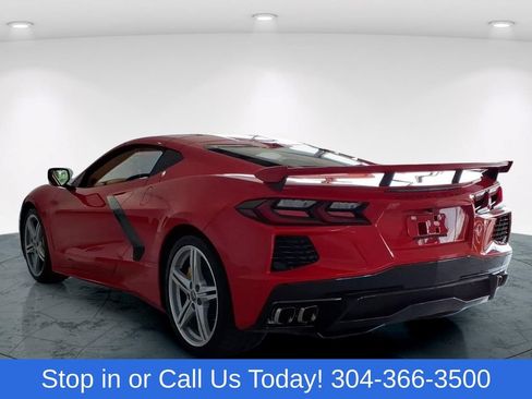 Used 2025 Chevrolet Corvette Stingray Premium Cpe w/ Z51 Performance Package RWD image 7
