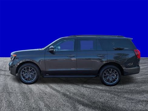 Certified 2026 Ford Expedition Platinum w/ Stealth Appearance Package AWD/4WD image 7