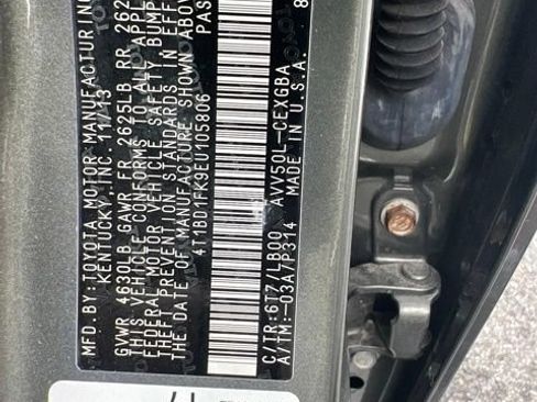 Used 2014 Toyota Camry XLE w/ Leather Package FWD image 13