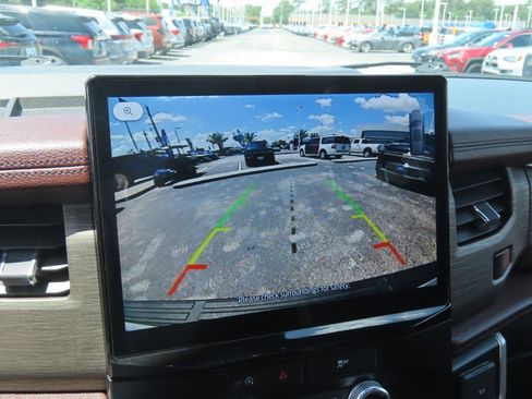 Used 2024 Ford Expedition Limited AWD/4WD image 32