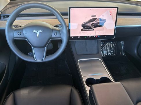 Used 2023 Tesla Model 3 Standard Range RWD image 17