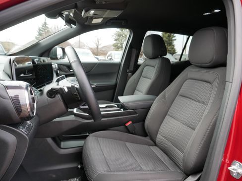 Used 2025 Chevrolet Equinox LT w/ Safety and Technology Package image 33