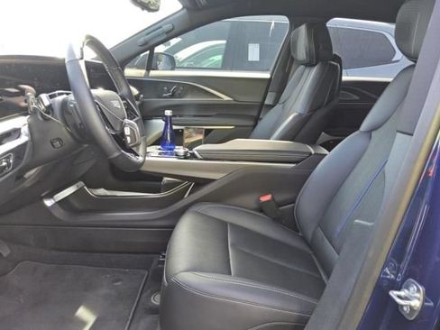 Used 2025 Cadillac Lyriq Sport RWD image 6