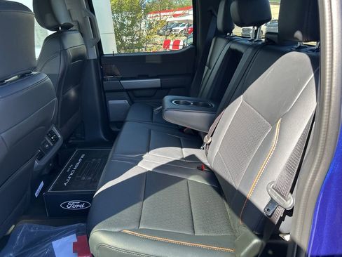 New 2026 Ford F250 Lariat w/ Black Appearance Package image 36