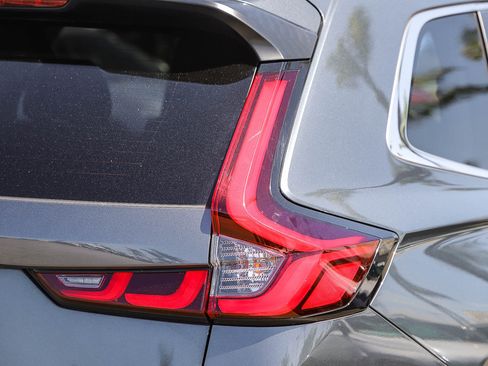 Certified 2025 Honda CR-V EX image 11