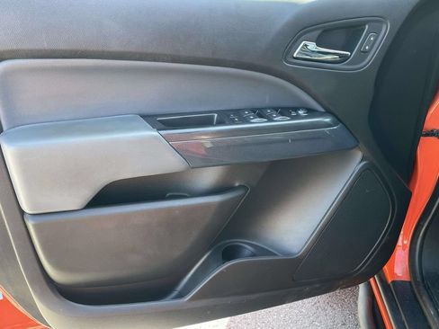 Used 2020 Chevrolet Colorado Z71 AWD/4WD image 39