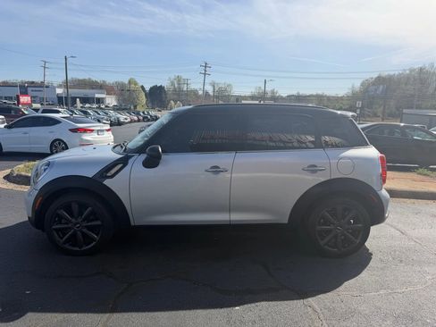 Used 2012 MINI Cooper Countryman S FWD image 4