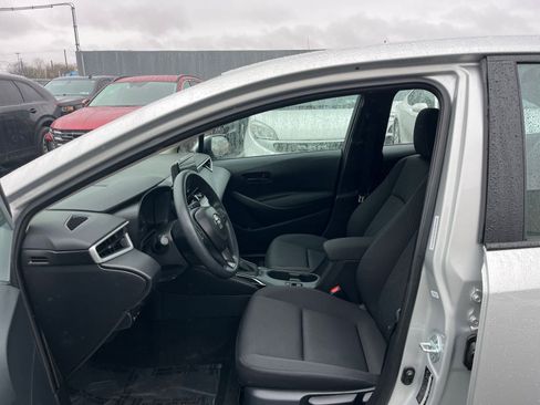 Used 2025 Toyota Corolla LE image 26