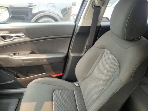 Certified 2023 Kia Sportage LX AWD/4WD image 33