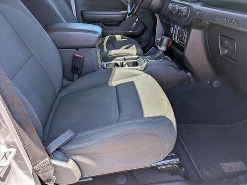 Used 2020 Jeep Wrangler Unlimited Sport S AWD/4WD image 19
