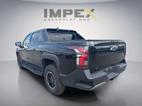 Used 2026 Chevrolet Silverado EV Trail Boss AWD/4WD image 3