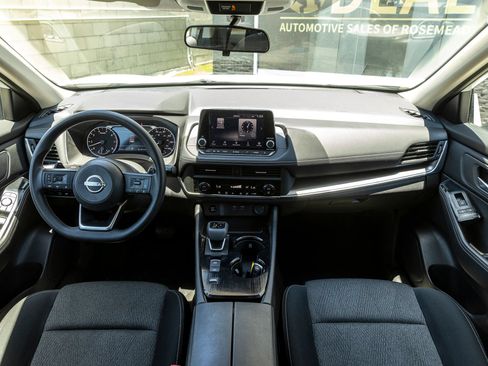 Used 2024 Nissan Rogue SV FWD image 27